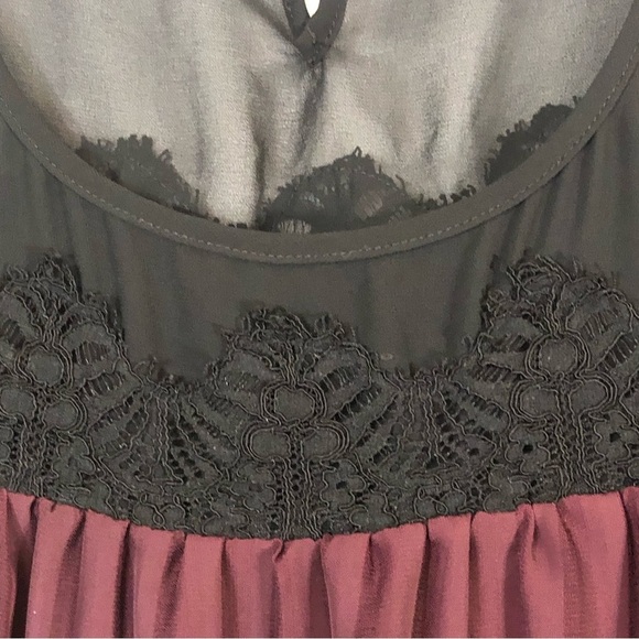 Torrid Burgundy Stripe Lace Bell Sleeve Chiffon Blouse 3X - Picture 5 of 16